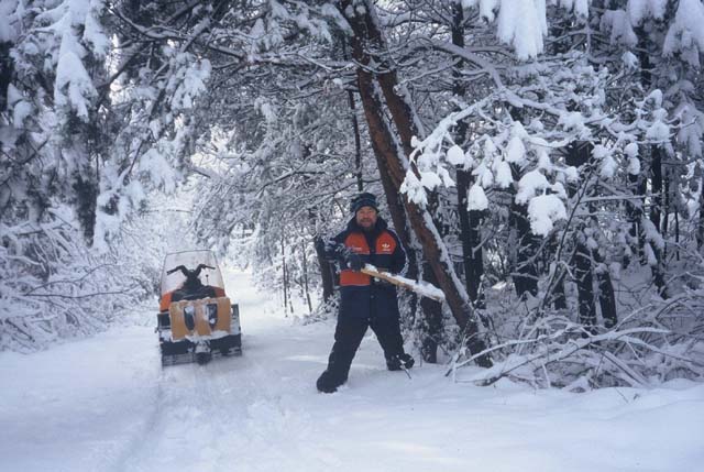 Wilhelmsfeld, Loipentechnik, Skidoo